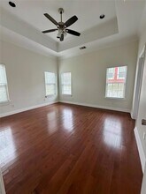 398 Mesa Dr, Unit B in Del Valle, TX - Foto de edificio - Building Photo