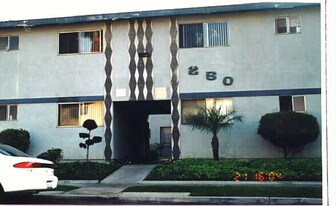 250 E Montwood Ave Apartments