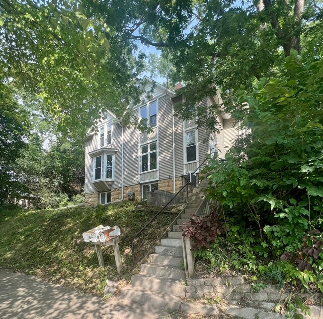 119 S 6th St, Unit 1