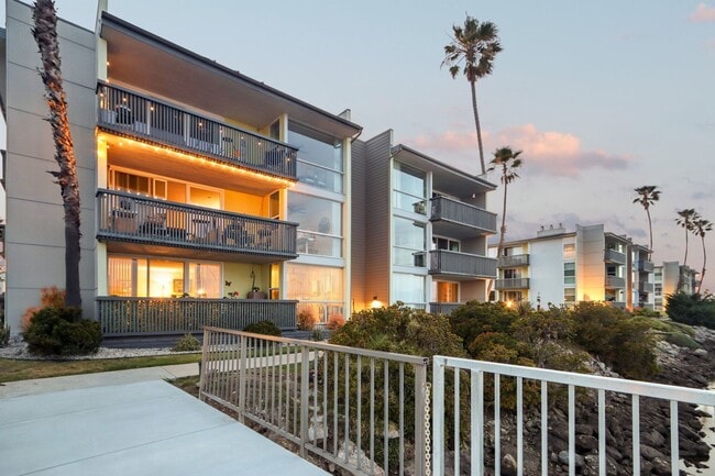 4200 S Harbor Blvd