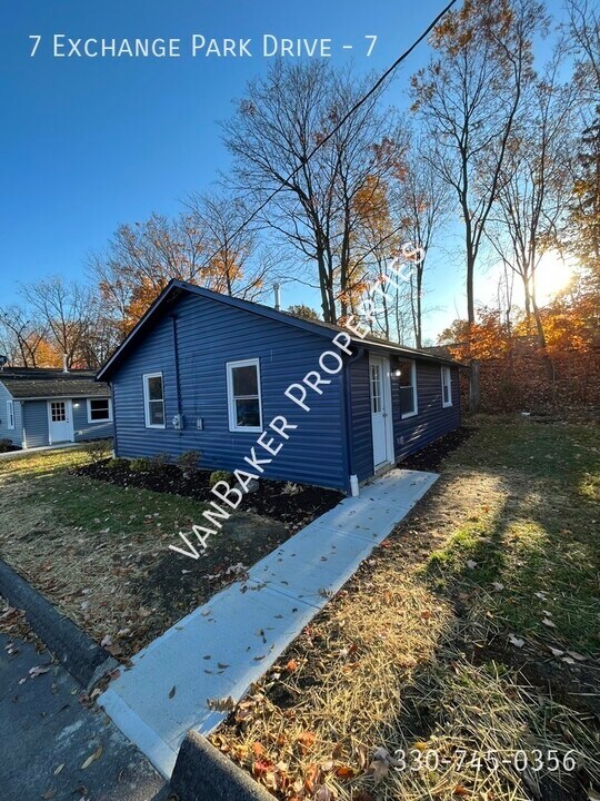 7 Exchange Park Dr in Medina, OH - Building Photo