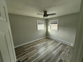 12 Hunnewell Rd in Worcester, MA - Building Photo - Building Photo