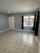 8933 Elizabeth Ave in South Gate, CA - Building Photo - Building Photo