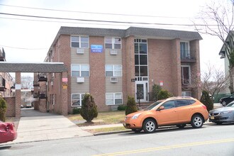 High Street Gardens in Orange, NJ - Foto de edificio - Building Photo