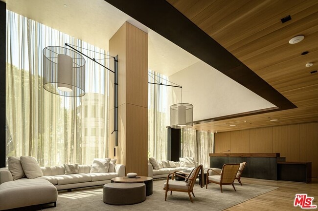 8899 Beverly Blvd in West Hollywood, CA - Building Photo - Building Photo