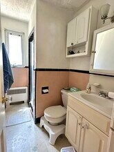 64 Gardner Rd, Unit 1 in Brookline, MA - Building Photo - Building Photo