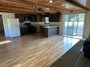629 Mt Capitan Rd in Capitan, NM - Building Photo - Building Photo