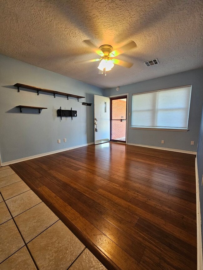 1408 Canterbury St in Norman, OK - Building Photo - Building Photo