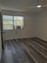 5950 NE 18th Ave in Fort Lauderdale, FL - Building Photo - Building Photo