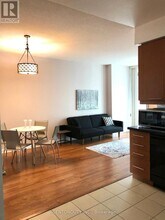 1121 Bay St. in Toronto, ON - Building Photo - Building Photo