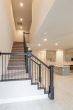 913 Ponds Edge Ln in Euless, TX - Building Photo - Building Photo