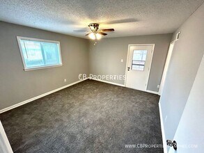 5315 Yale Rd in Memphis, TN - Foto de edificio - Building Photo