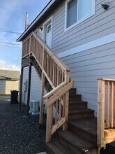 7411 S Park Ave, Unit B in Tacoma, WA - Building Photo - Building Photo