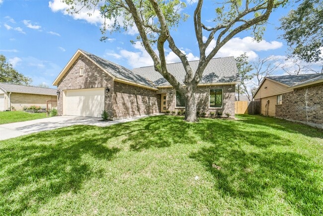 6835 Tara Dr in Richmond, TX - Building Photo - Building Photo