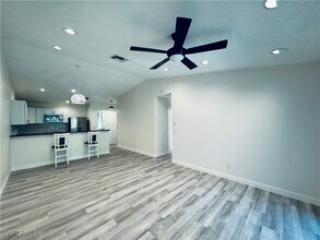 17565 Osprey Inlet Ct in Ft. Myers, FL - Foto de edificio - Building Photo