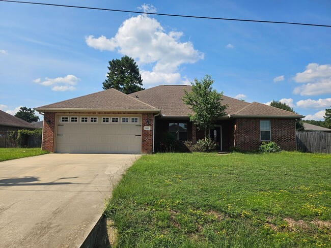 property at 1005 Sherry Ln