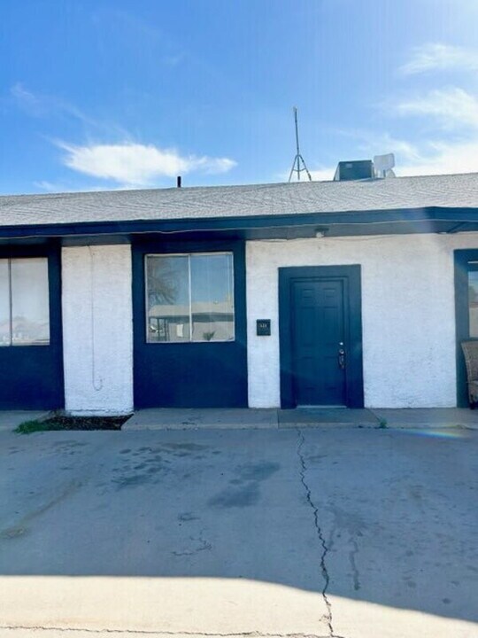 523 W 12th St in Casa Grande, AZ - Building Photo