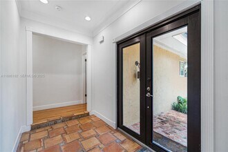 1039 Hardee Rd in Coral Gables, FL - Building Photo - Building Photo