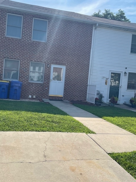 property at 325 Lincoln Ave