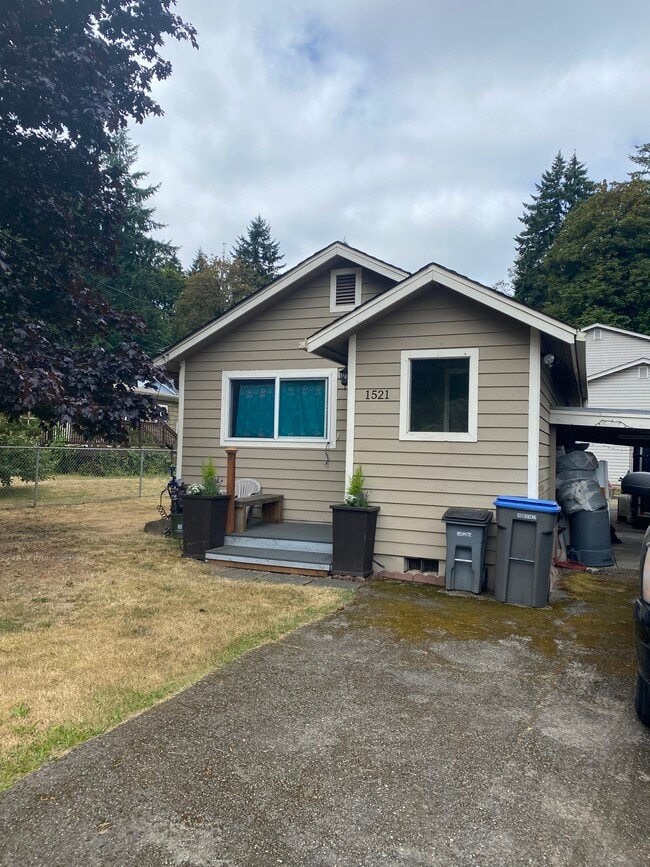 property at 1521 Carr Blvd