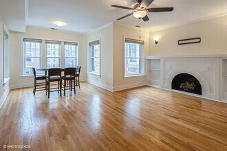 718 W Bittersweet Pl in Chicago, IL - Building Photo - Building Photo