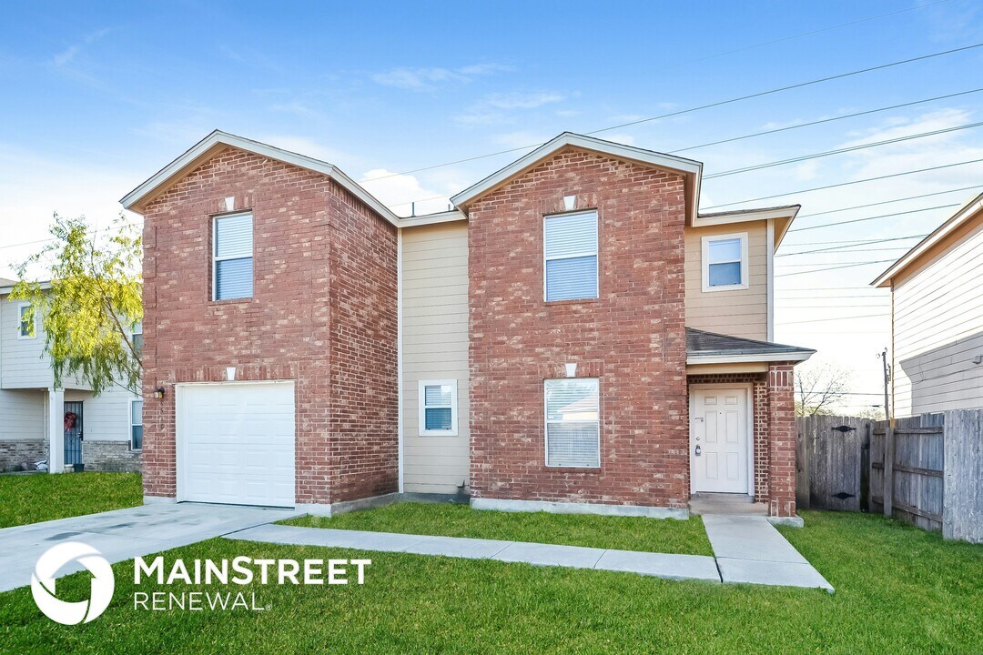 8518 Adams Hill Dr in San Antonio, TX - Building Photo