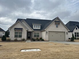 2555 Farmville Lks Dr in Auburn, AL - Building Photo