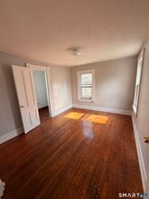 30 Sunset Ave in Waterbury, CT - Building Photo - Building Photo