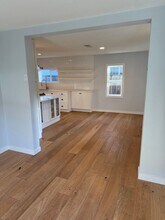 8820 N Endicott Ave in Portland, OR - Building Photo - Building Photo