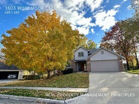 1603 Woodmoor Ct in Columbia, MO - Building Photo