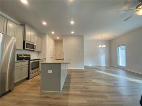 4679 Fullerton Dr in Oakwood, GA - Building Photo - Building Photo