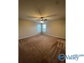 3464 Avalon Lake Dr SW in Madison, AL - Building Photo - Building Photo