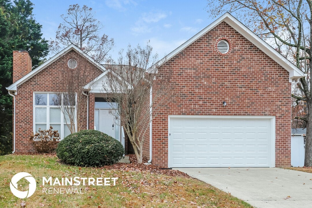 9 Oliver Ct in Greensboro, NC - Foto de edificio