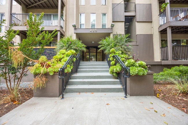 property at 425 Orange St
