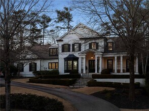 980 Fenimore Cir in Atlanta, GA - Building Photo - Building Photo