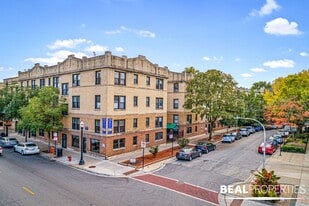705 W Brompton Ave, Unit 1 in Chicago, IL - Building Photo