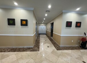 117 NW 42nd Ave in Miami, FL - Building Photo - Building Photo