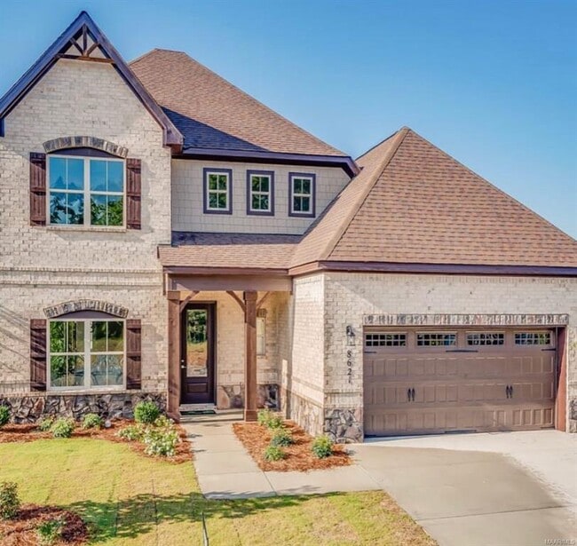 property at 8621 Melbourne Cir