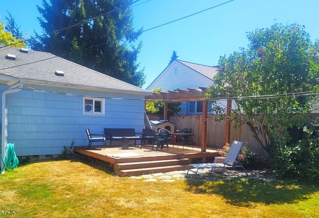 2715 Vallette St in Bellingham, WA - Building Photo - Building Photo