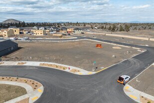 Southeast 27th Street in Bend, OR - Building Photo