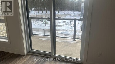 1100 Lackner Pl in Kitchener, ON - Building Photo - Building Photo