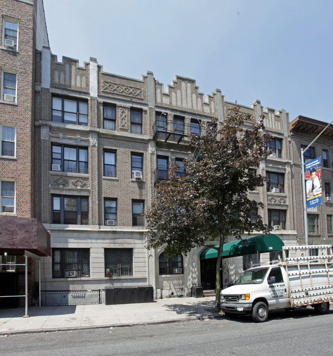 260 Washington Ave in Brooklyn, NY - Building Photo