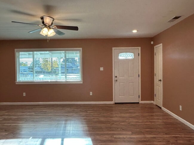 1972 Fogg Ave in Oroville, CA - Building Photo - Building Photo