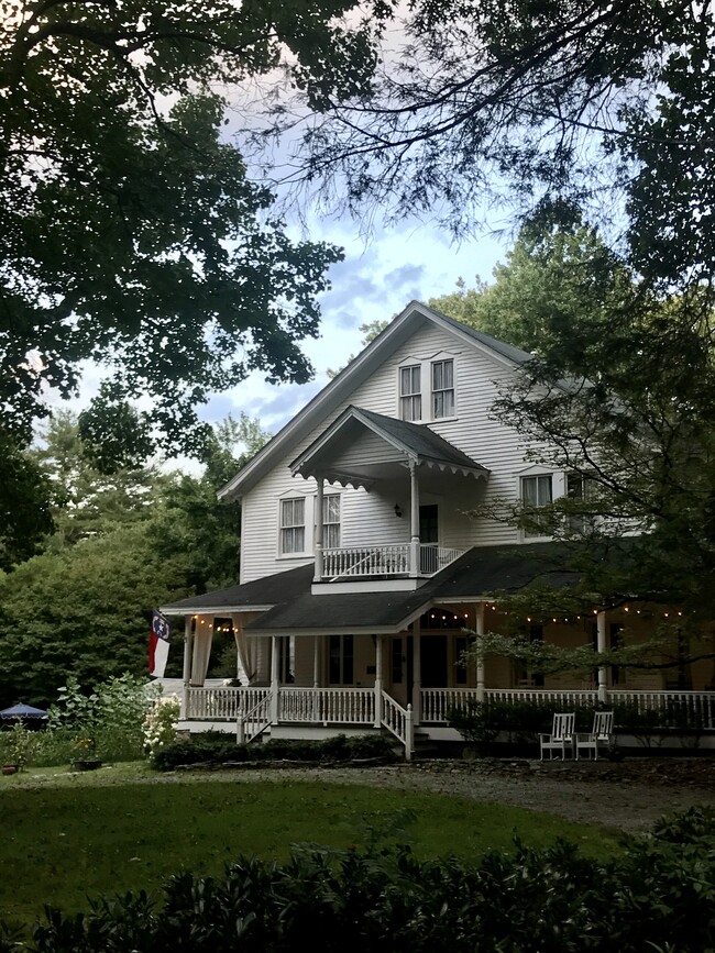 property at 2810 Greenville Hwy