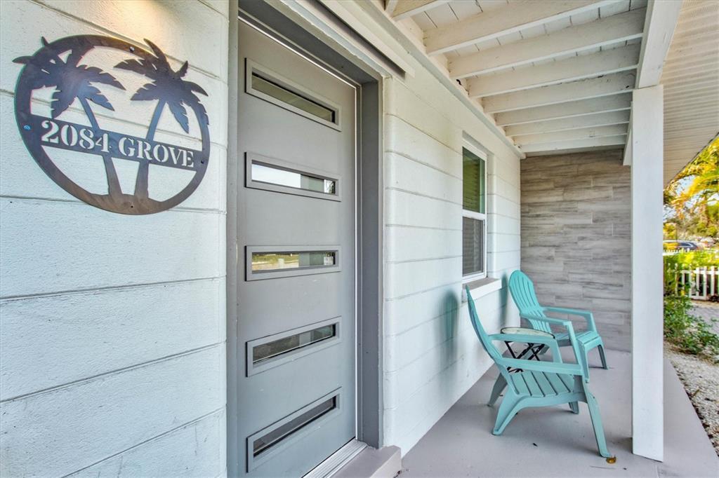 2084 Grove St in Sarasota, FL - Foto de edificio
