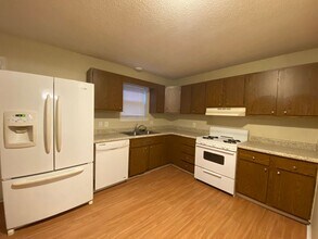 1925 King Ave, Unit 1925 King Avenue in Des Moines, IA - Building Photo - Building Photo