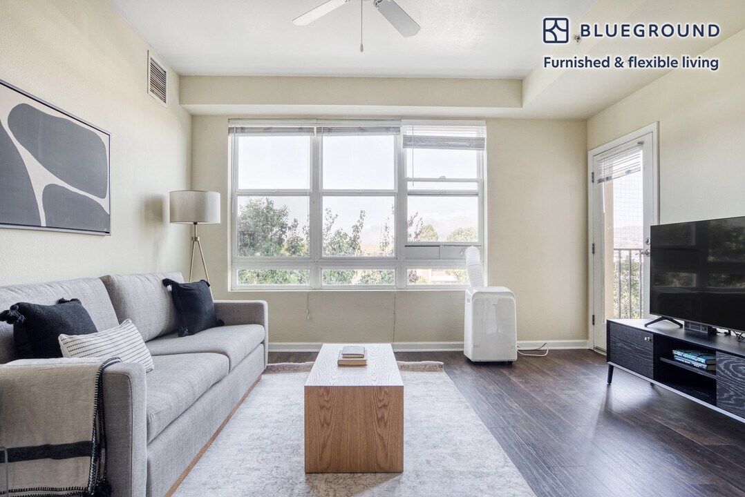 853 Commodore Dr-Unit -FL3-ID648 in San Bruno, CA - Building Photo
