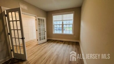 614 Fremont Dr in Englishtown, NJ - Building Photo - Building Photo