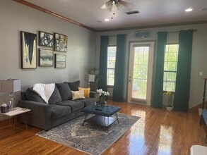 1008 Pavillion St in Dallas, TX - Building Photo - Building Photo