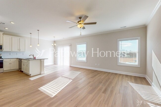 201 Adams Tree Wy in Troutman, NC - Foto de edificio - Building Photo